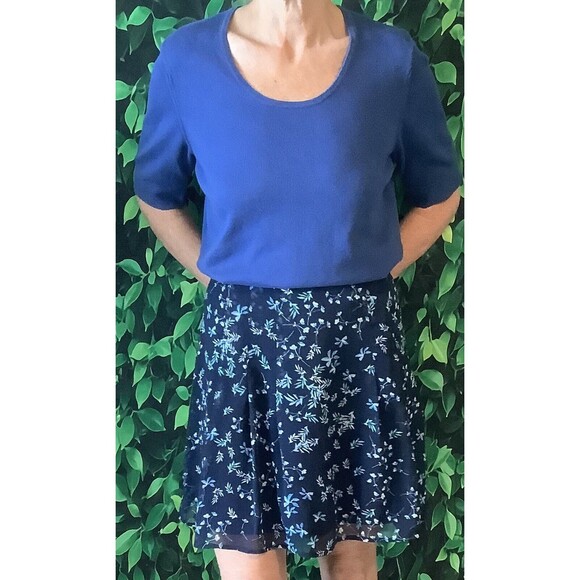 🌼 Banana Republic Navy Floral A-Line Skirt Size 10 - Picture 3 of 7